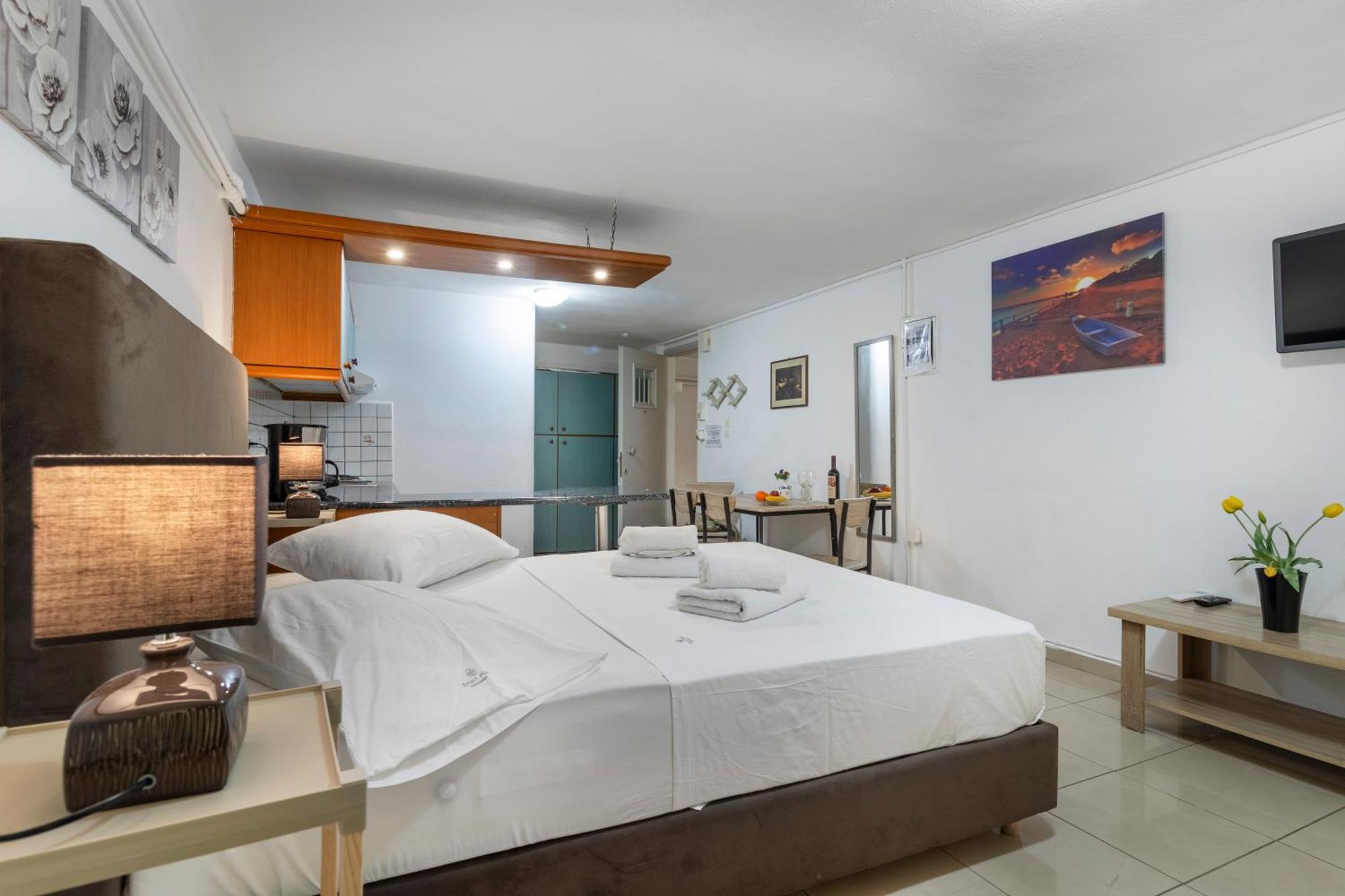 Central Studio In Downtown Heraklion Zewnętrze zdjęcie
