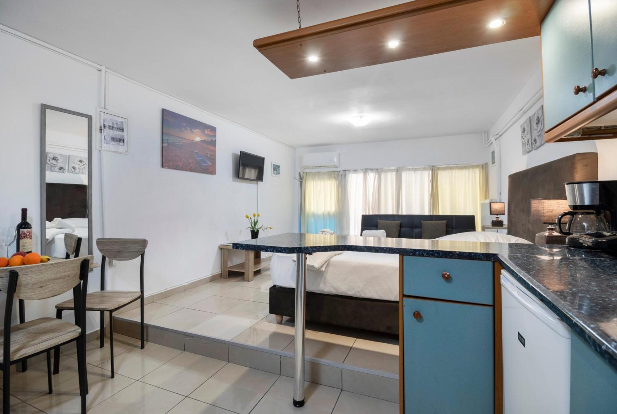 Central Studio In Downtown Heraklion Zewnętrze zdjęcie